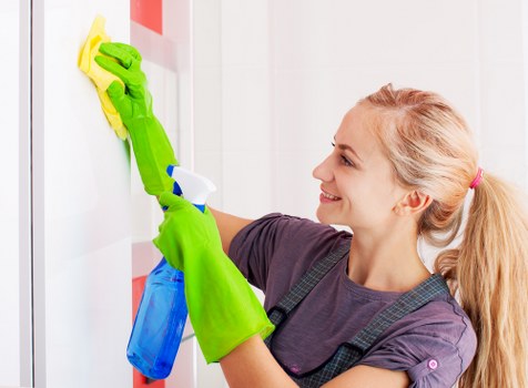Lee Carpet Cleaners professional team preparing carpet cleaning service